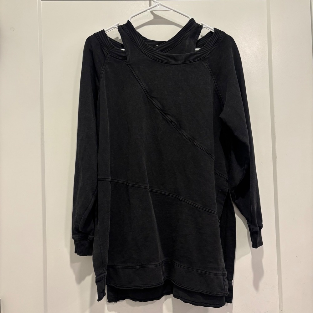 Pilcro and the Letterpress Black Cold Shoulder Seam Detail Sweatshirt Small